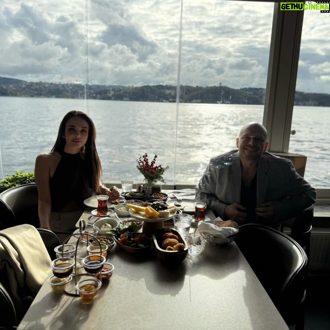 Pelin Sönmez - 5.6K Likes - 
