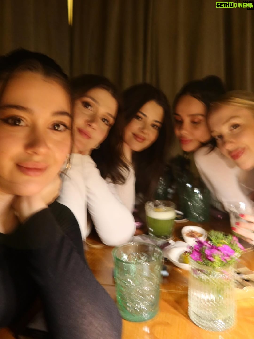 Pelin Sönmez - 7.3K Likes - Ben,sen,onlar