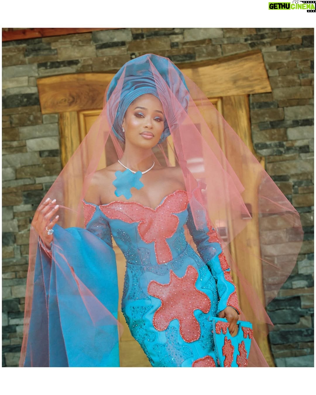 Pepi Sonuga - 10.3K Likes - Part 2, but day 1 ❤️
Overjoyed with all the love. We’re MARRIED!!!! Hip hip!!!! Read our full @voguemagazine feature, link in bio.

Photographer: @perryvaile
Bridal & Groom Designer (Blue): @couturebytabik
Bridal Designer (Green   Red): @anit_cuts
Groom Designer (Green   Red): @davidscottonline
Pepi’s Personal Stylist: @venetiakiddstyle
Coordination & Design: @claudiocoevents
Videographer: @foragedfilms
Content Creator: @itschampagnesocial
Decor & Florals: @sansationalcreations_
Palm Wine Cup: @bridesnbrooms
Accessories & Beads: @nenejewellryandcraft
Catering: @stomachaffairsatl
Cake: @vgsbakery
Alaga: @mc_bukenkoalaga
Signage: @magnoliadreams.shop
Gift Bags: @vistaprint @zazzle
Invitations:
• @printswellstationery (printing)
• @les_carnets_de_nini (design)
• @flourishfinewriting (stamps)
Bridesmaids Designer: @themusefactory_ @bibireola_bespoke
Groomsmen Designer: @fujahbrand
Geles for Bridal Party: @asooke_gele_matters
Venue: @relix_brookside_knoxville 
Bridal Glam: @neonbonymakeovers @solangehairandbeauty @mosmogele
Rentals: @aopartyrentals
DJ: @djfreshyk
Transportation: @cruzetransportservices