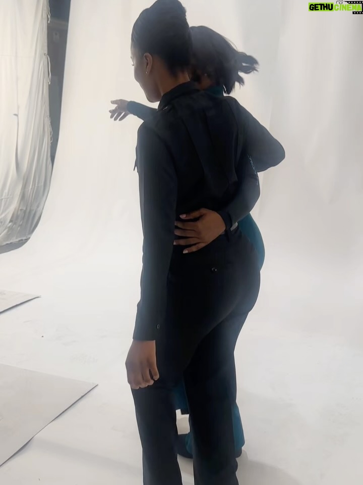 Pepi Sonuga - 5.5K Likes - Years ago, I was honored with the chance to play Young Athena, and it’s been a continuous honor to be brought back. But nothing compares to this most recent episode where I got to act across and alongside one of my heroes, the legendary Mrs. Angela Bassett.

Thank you for your grace, your brilliance, your aura, and your power. You are everything and more, and I will forever cherish this experience im.angelabassett. 🤍

New (epic) episode of @911onabc airing now xx

#911onABC #YoungAthena