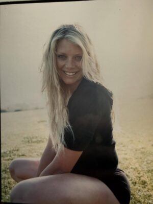 Peta Wilson Instagram - @patrick_anderson_photo  I can’t recall what the magazine was. great day on a trampoline was had in malibu ….