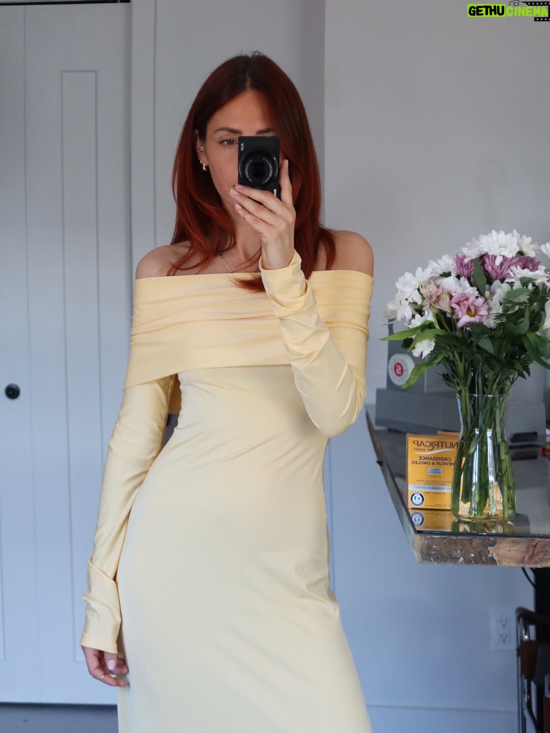 Pézie Beaudin - 4.1K Likes - Une première année de couture racontée en 20 projets 🩵

Cette année, j’ai appris à commencer.
À continuer aussi, qui est souvent la partie la plus difficile pour moi.
J’ai enfin replongé dans la couture, et contre toute attente… je ne me suis pas arrêtée 😂
 Merci d’avoir été là, de m’avoir encouragée et d’avoir suivi ce parcours avec moi Vous avez fait partie de ce projet bien plus que vous le pensez 🩵