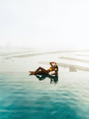 Phina Instagram - This view? Pure Aura👙.. @auraskypool.dubai 

“DAY 1”
Msukuma nikizurura Dubai..,Nimejikuta kwenye pool floor ya hamsini, one of the highest “360” infinity pools.

Waoga wa “heights”, tungetoboa hapa? (Mwenyewe nilkua nahenya🤣), 

Kuwa uyaone, wahenga hawaamini😂🙌🏻…

@visitdubai.af #visitdubai#phinawashere

📸 @innostuart