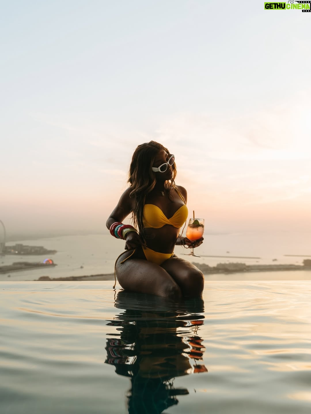Phina - 50.5K Likes - This view? Pure Aura👙.. @auraskypool.dubai 

“DAY 1”
Msukuma nikizurura Dubai..,Nimejikuta kwenye pool floor ya hamsini, one of the highest “360” infinity pools.

Waoga wa “heights”, tungetoboa hapa? (Mwenyewe nilkua nahenya🤣), 

Kuwa uyaone, wahenga hawaamini😂🙌🏻…

@visitdubai.af #visitdubai#phinawashere

📸 @innostuart