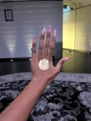 Phina Instagram - Burj khalifa dump…🦋
Umeshaitazama video yangu mpya ya #keshoyako youtube?
What do you like the most about it?