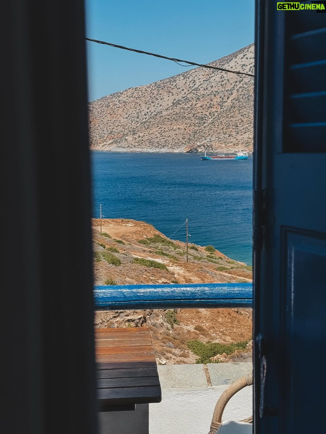 Pinelopi Plaka - 6.9K Likes - Εντάξει τελευταία φορά.Εχω πολλές ακόμα, αλλά δε θα τις ανεβάσω. Το καλοκαίρι πάντα είναι το αγαπημένο μου και πάντα ατελείωτο. Κλείνω με το νησί που δεν χρειάζεται όνομα. Πότε κατεβαίνεις στο νησί είναι αρκετό.Τίποτα δε θα ξεχάσω. Στο 5 στάσου αν θες, ήταν η στιγμή που νόμιζα ότι δε θα ξαναδώ τον Άργο.Δεν θα περιγράψω συναισθήματα, θα πω μόνο πως η αγάπη για όλα είναι ικανή. Γεια σου καλοκαιρι μου 🍒 
____________________________________________________

#mysummer #summeringreece #memories #tillnexttime