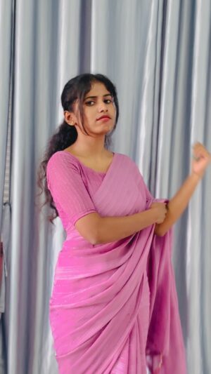 Pinky Gowda Instagram - Follow @bros__princess_6 
#brosprincess6 #pinkygowda6 #explore #kannadasongs #reelkarofeelkaro #reelitfeelit #foryou