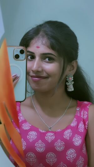 Pinky Gowda Instagram - Follow @bros__princess_6 
#brosprincess6 #pinkygowda6 #explore #kannadasongs #reelkarofeelkaro #reelitfeelit #foryou