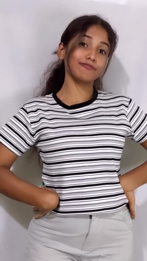 Pinky Gowda Instagram - Follow @bros__princess_6 
#brosprincess6 #pinkygowda6 #explore #kannadasongs #reelkarofeelkaro #reelitfeelit #foryou