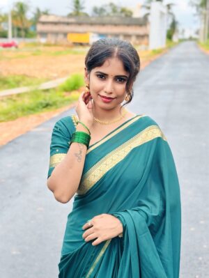 Pinky Gowda Instagram - ಹ್ಯಾಪಿ ಹಬ್ಬ🌸🤎
#pinkygowda6 #brosprincess6 #explore #foryou