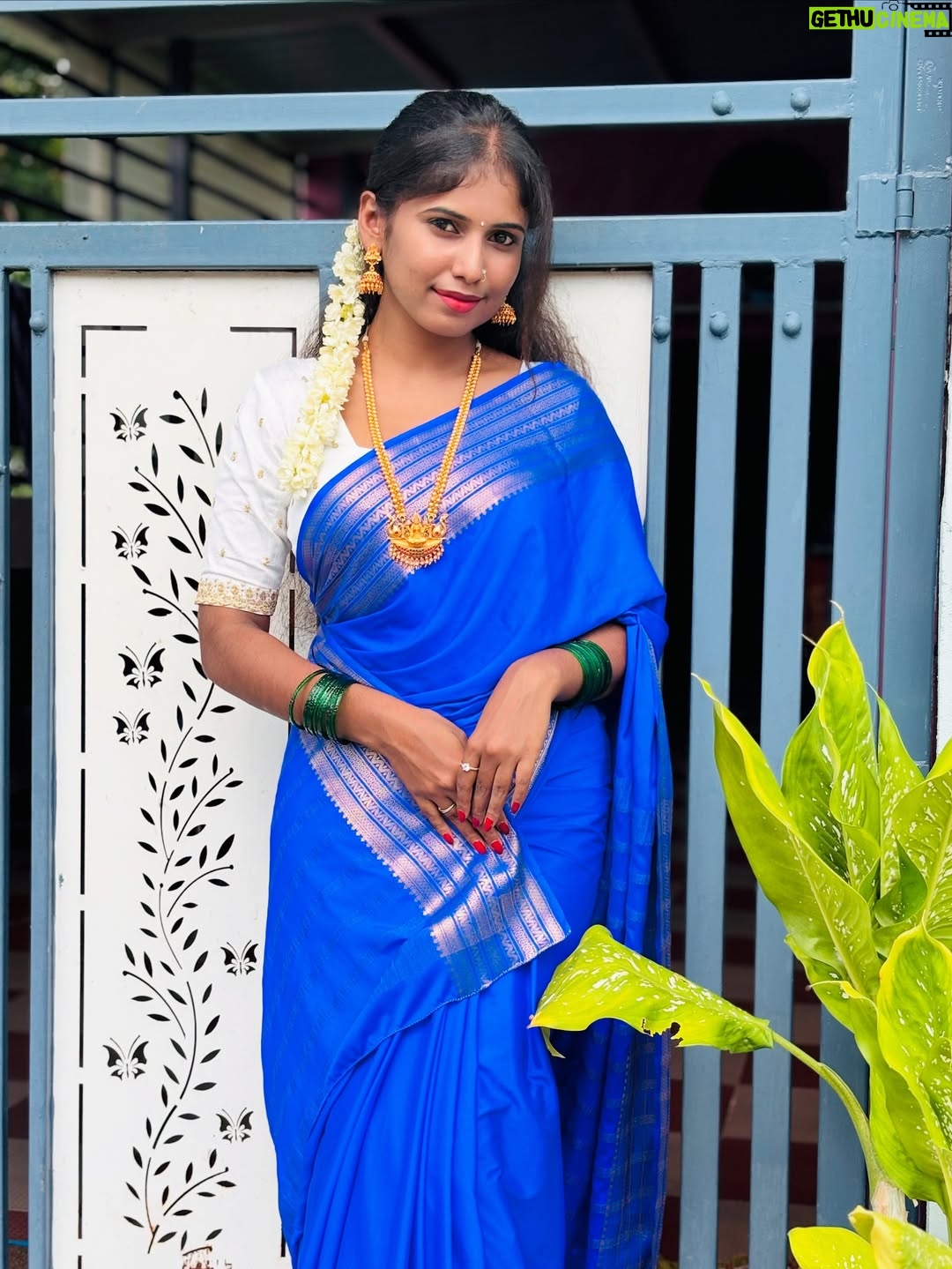 Pinky Gowda - 2.6K Likes - 💙
Follow @bros__princess_6 
#brosprincess6 #pinkygowda6 #explore #foryou