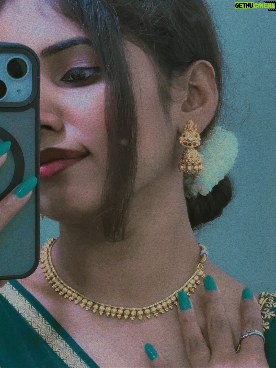 Pinky Gowda - 2.6K Likes - 💚
Follow @bros__princess_6 
#brosprincess6 #pinkygowda6 #foryou #explore