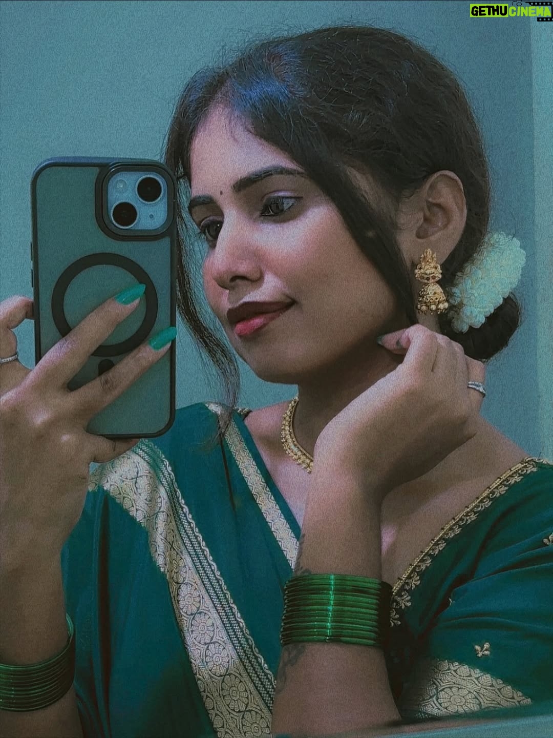 Pinky Gowda - 2.6K Likes - 💚
Follow @bros__princess_6 
#brosprincess6 #pinkygowda6 #foryou #explore
