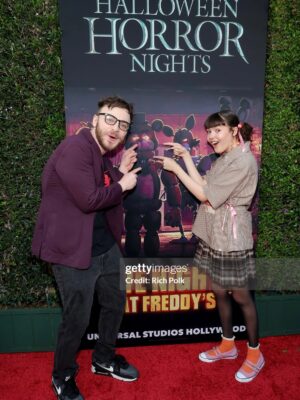 Piper Rubio Instagram - ya’ll my first soda was a fizzy faz (Freddy Fanta)🍊🐻

Thank you so much @horrornights @unistudios for having me!!!!🎃 #hhn #fnaf