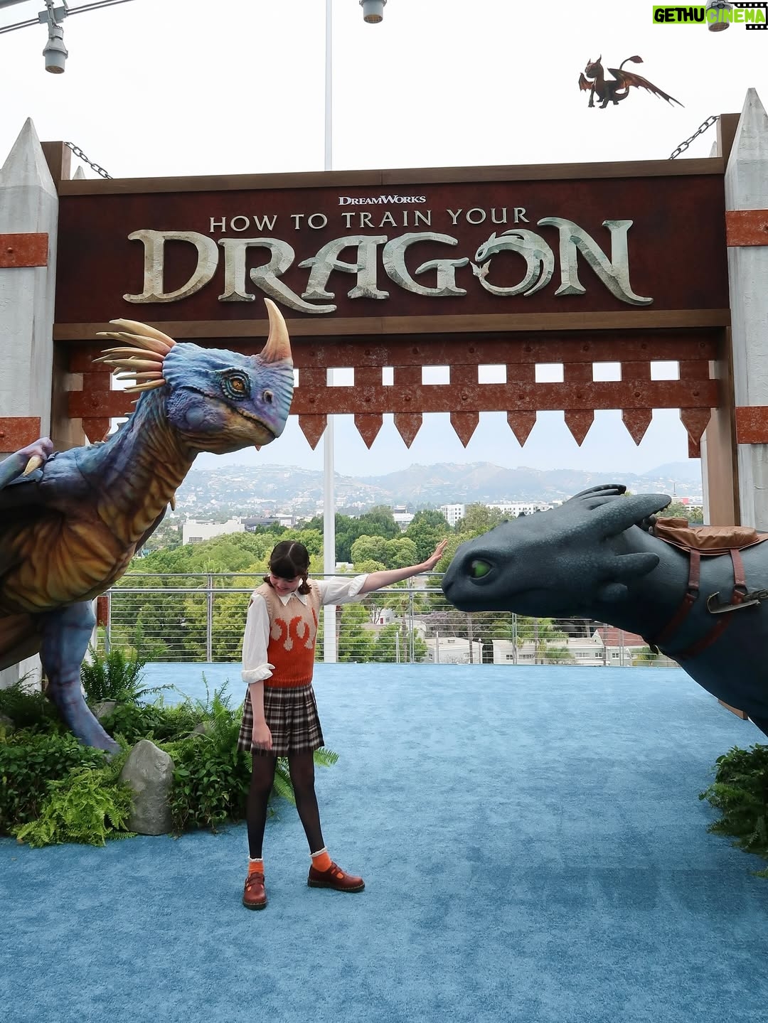 Piper Rubio - 14.6K Likes - If this day was a dream please don’t wake me up!!🐉
I cried when I saw my favorite dragon filled island come to life on the big screen as a live action film. Truly a breathtaking experience, and still at a loss for words. 

Thank you so much @httydragon @universalpictures @dreamworks for having me!! I have always been such a huge fan of the franchise and this film blasted all expectations through the roof and into the clouds!!!💥

JUNE 13TH YA’LL JUNE 13TH!!!!! #HowToTrainYourDragon