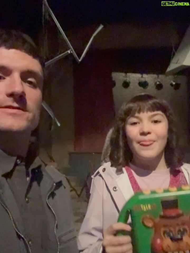 Piper Rubio - 186.8K Likes - ⚠️SPOILERS⚠️ FNAF 2 SHENANIGANS!!!
