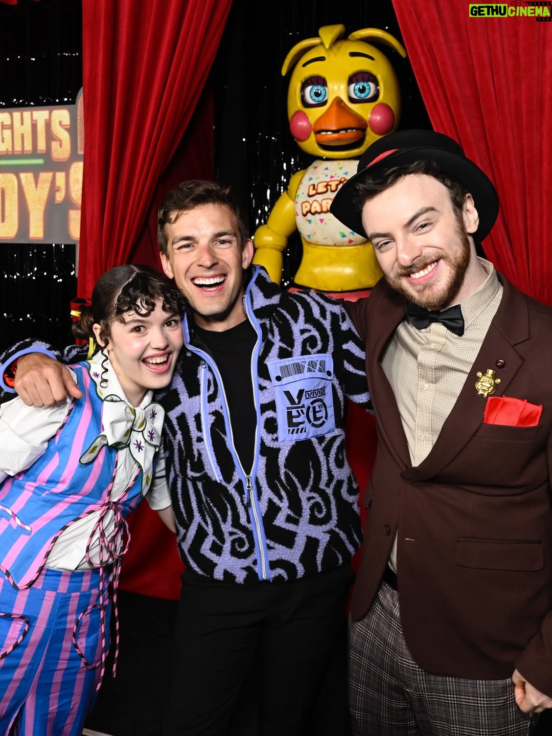 Piper Rubio - 323.8K Likes - Are you ready to start the show??🎁

Thank you sosososo much to everyone who made this possible!!!!!! This night will forever live in my heart💗💗💗💗💗 #fnaf2movie