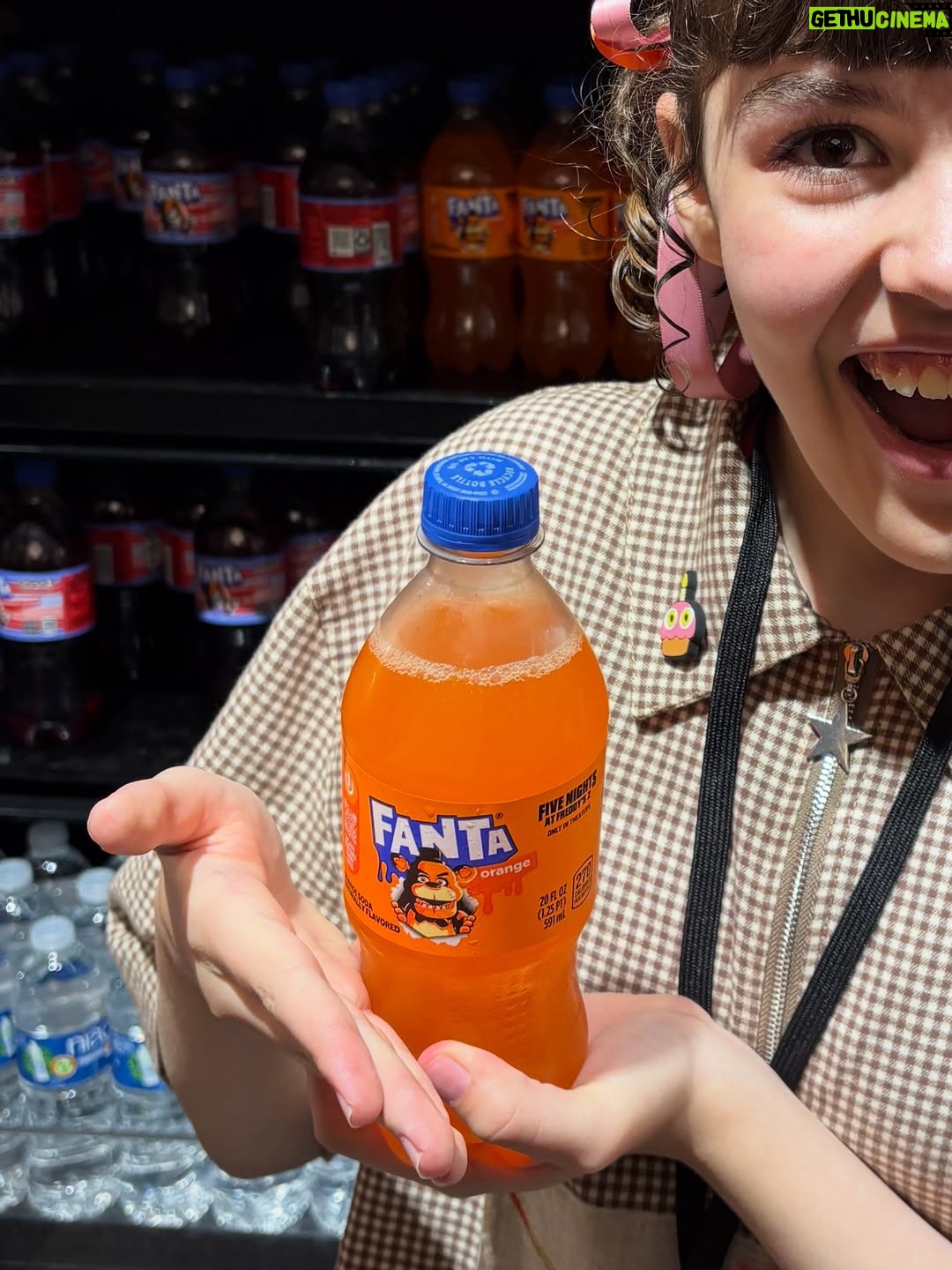 Piper Rubio - 31.4K Likes - ya’ll my first soda was a fizzy faz (Freddy Fanta)🍊🐻

Thank you so much @horrornights @unistudios for having me!!!!🎃 #hhn #fnaf