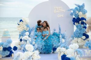 Piya Arora Instagram - I know you guys were waiting… so here it is 🤗💋
🩵🩵🩵🩵🩵🩵🩵🩵🩵🩵
Just couldn’t stop myself from uploading 😍
Still have 1000 more pictures to share
RAM's 1st birthday in VIETNAM 🇻🇳 🎂🎈
So confused what to post and what not…
because it was beyond my imagination ✨
Omg, Ram’s birthday was soooo dreamy 🤍
I’ve honestly never seen such a beautiful celebration
Now wait for many more magical moments 💫
Ps . Uploaded raw pictures because I just couldn’t wait 😍✨😭
Last picture 🫠🥹
