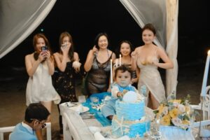 Piya Arora Instagram - I know you guys were waiting… so here it is 🤗💋
🩵🩵🩵🩵🩵🩵🩵🩵🩵🩵
Just couldn’t stop myself from uploading 😍
Still have 1000 more pictures to share
RAM's 1st birthday in VIETNAM 🇻🇳 🎂🎈
So confused what to post and what not…
because it was beyond my imagination ✨
Omg, Ram’s birthday was soooo dreamy 🤍
I’ve honestly never seen such a beautiful celebration
Now wait for many more magical moments 💫
Ps . Uploaded raw pictures because I just couldn’t wait 😍✨😭
Last picture 🫠🥹