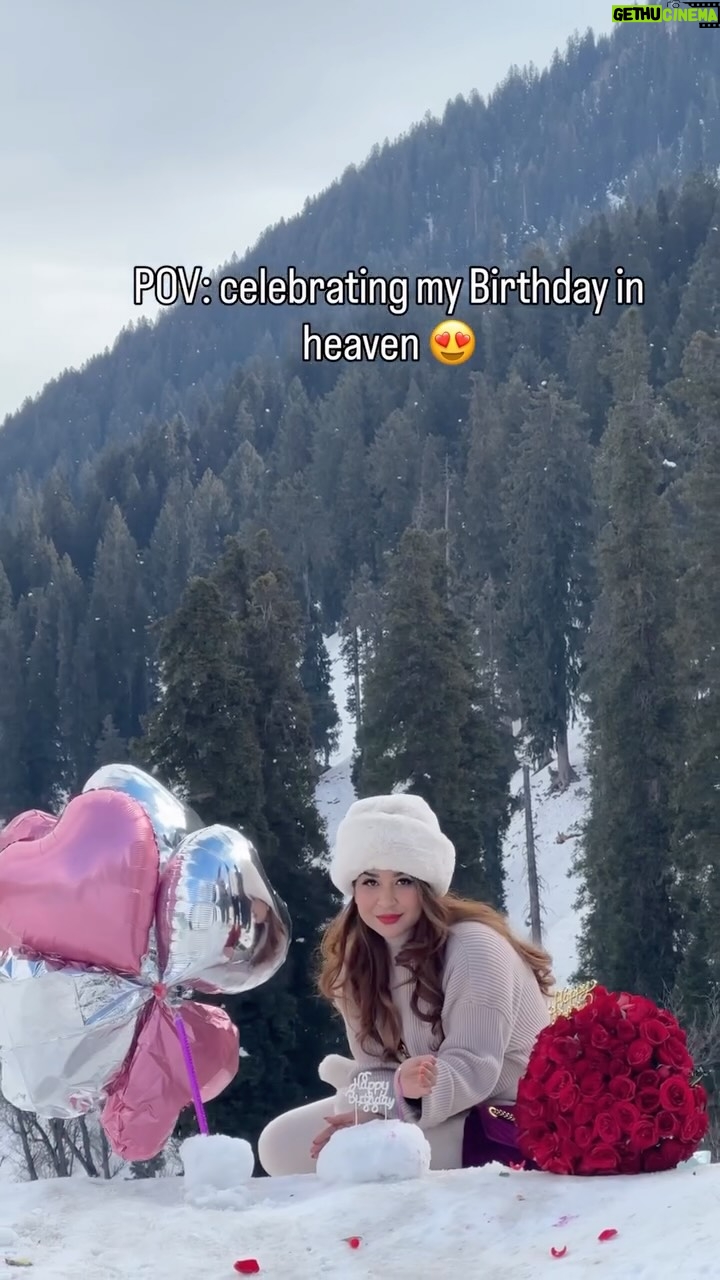 Piya Arora - 7.2K Likes - Celebrating my 36th birthday in heaven… 🎂❄️🌲🏔️ 😍✨♥️

Kashmir 🤍
have never celebrated my birthday this beautifully before… my heart is so full 🤍😭🤗
Grateful to my God for this life, and to my husband @appy123 who always gives his 100% just to see me happy.
Overwhelmed. Emotional. Me crying. 🥹✨