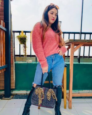 Piya Mangat Choudhary Instagram - Flaunt your style in style with @beingdesistorepage Get trendy collection to match your attire. ❤️