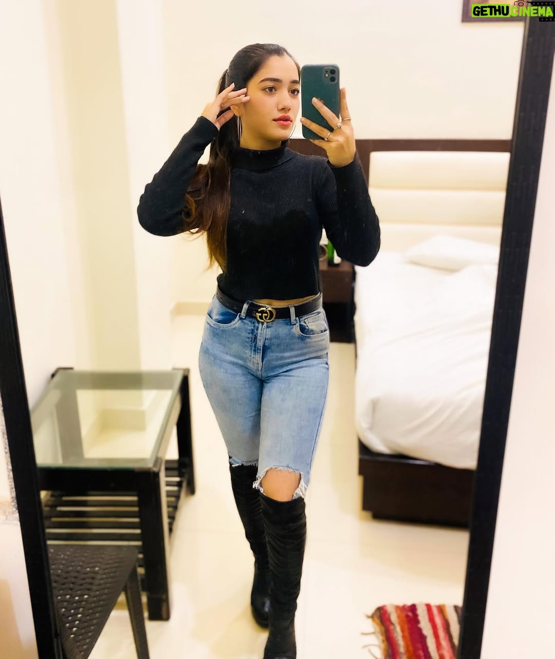 Piya Mangat Choudhary - 3.4K Likes - ❤️❤️❤️❤️