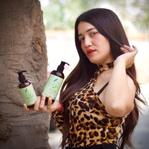 Piya Mangat Choudhary Instagram - @__frescia__ products are 100% Natural, infused with botanical oils with no harmful chemicals like sulphate, Paraben, Phthalate, drying Alcohol, Formaldehyde and no heavy metals like lead and Aluminium.
• Frescia shampoo and conditioner made my hair look shiny, more healthy and strong.
• These products are made of special ingredients and tea tree extract that rid hair of impurities and leave hair refreshingly clean and full of shine.🍃
• All the products are freshly made and dermatologically tested with no cruelty. Frescia supports jute and small cottage industry and it plants seed to save the earth. Frescia doesn’t support fairness and is Gender neutral.♥️
@opareviews
@__frescia__
#opa #opagirl #frescia #frescianaturals #nonastyonlylove #naturallybeautiful #naturalskincare #plantSeed #goforjute #madeinindia #VocalForLocal #handcraftedandnatural