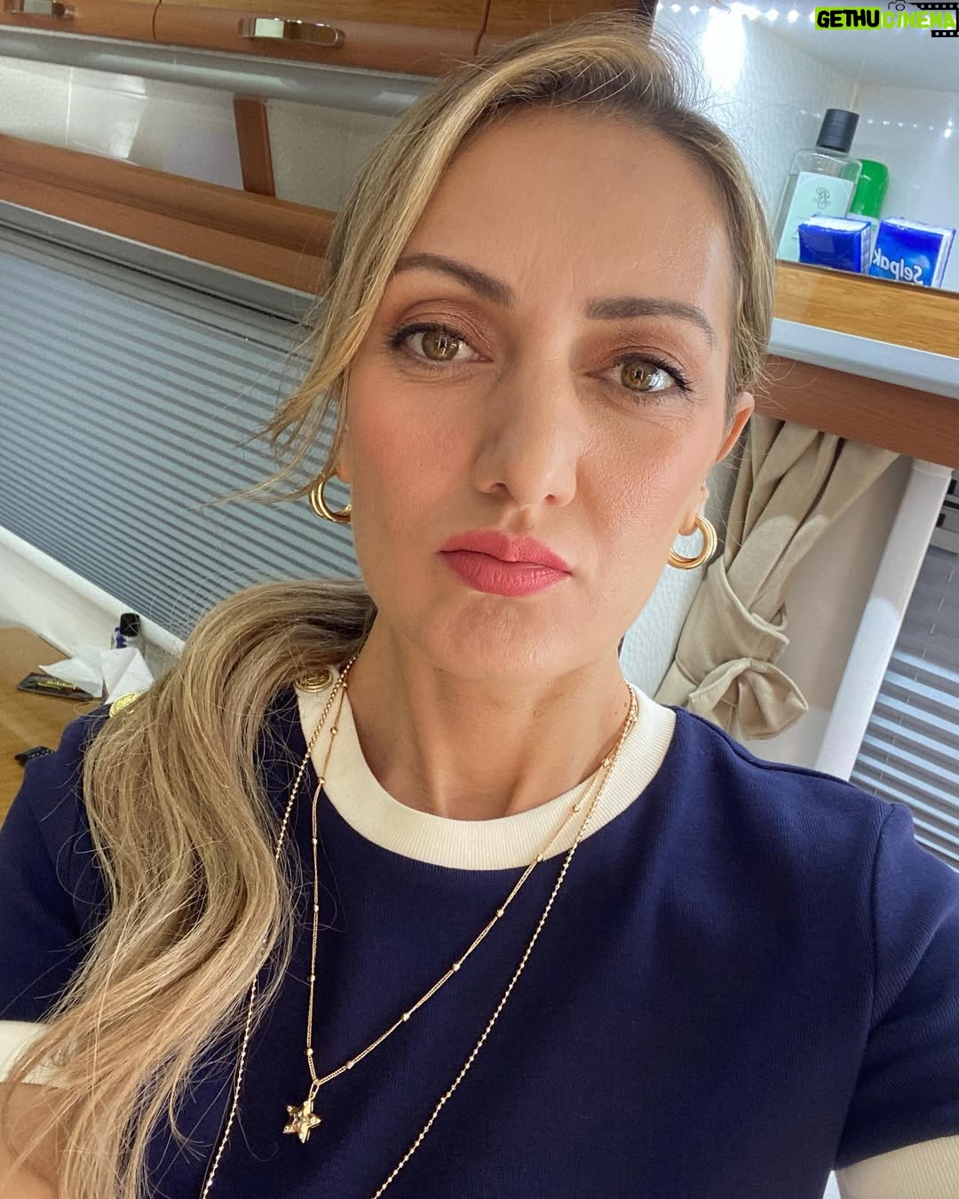 Pınar Çağlar Gençtürk - 2.8K Likes - Kafamdarollerdekarışık genelolarakkarışık