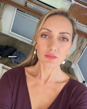Pınar Çağlar Gençtürk Instagram - Kafamdarollerdekarışık genelolarakkarışık