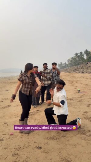 Pooja Jain Instagram - Humari adhuri kahani 🤕🤣
.
.
.
.
#reelitfeelit #reels #instagram #reelkarofeelkaro #harshhraneofficial