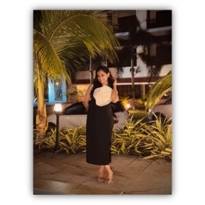 Pooja Sani Instagram - Birthday glow activated ✨🧿
.
#poojasani #bornoninstagram