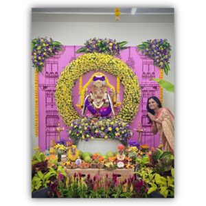 Pooja Sani Instagram - 🕉️❤️🙏🏻 (Hope I’m not too late to share the festive vibes 🙃🌸✨
.
PC : @faran_bin_usman 🤝🏻
.
#poojasani #bornoninstagram