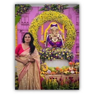 Pooja Sani Instagram - 🕉️❤️🙏🏻 (Hope I’m not too late to share the festive vibes 🙃🌸✨
.
PC : @faran_bin_usman 🤝🏻
.
#poojasani #bornoninstagram