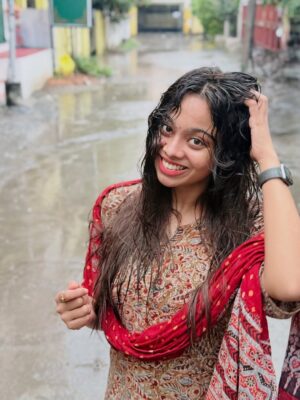 Pooja Shanka Instagram - This Saturday is all about chasing puddles 🌧️🤍