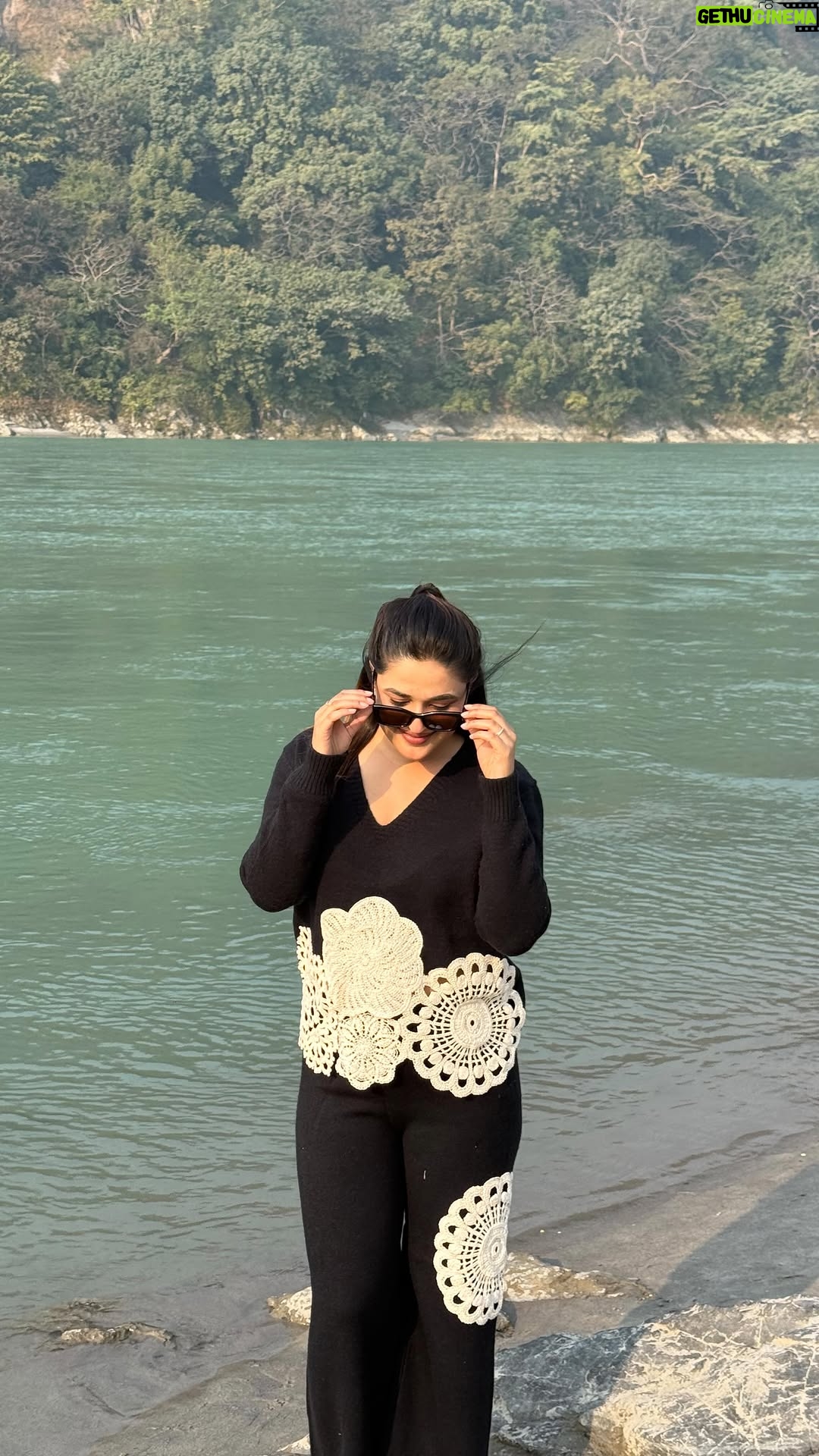 Pooja Sharmaaaa - 21.3K Likes - 🫶🏻
Outfit :- @thefashion.tribe