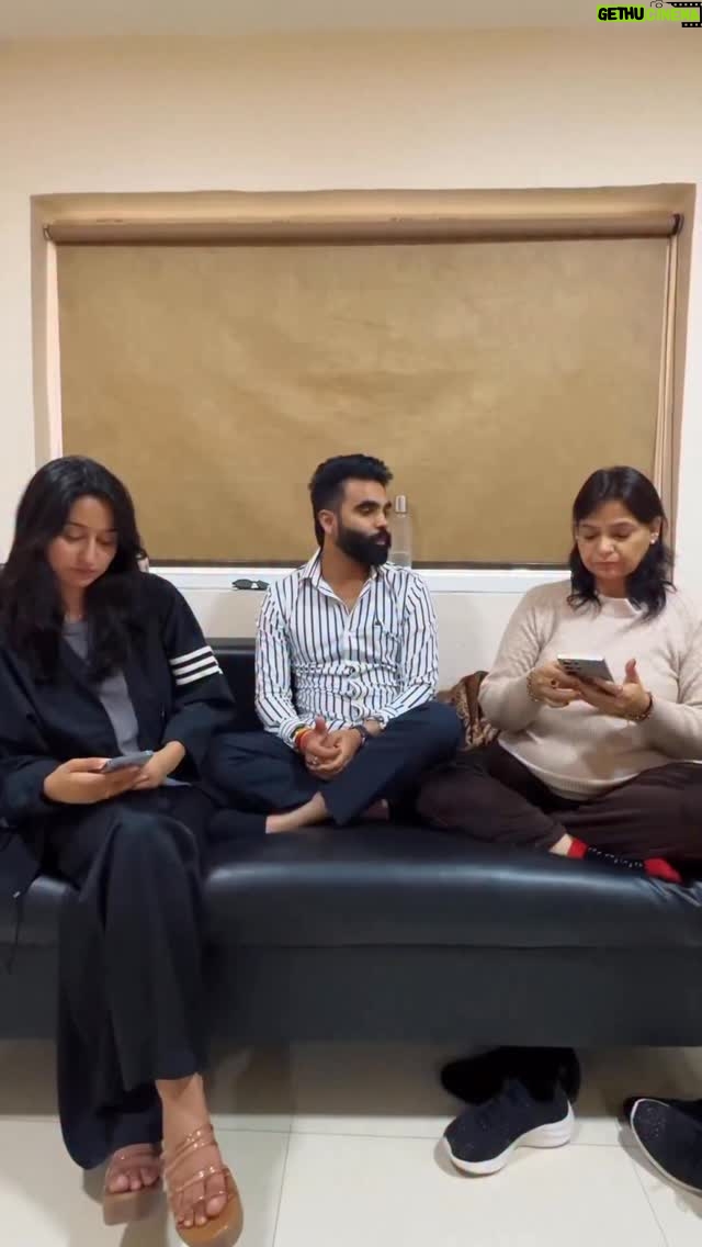 Poonam Arjun Rawat - 7.7K Likes - Tv ka remote 🤭😂

#trending #yourbhammu