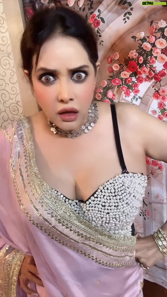 Poonam Jhawer - 18.6K Likes - Break is best idea 🤪❤️

#comedy #comedyvideos😂 #comedyreels😜😜 #funnyreelsvideo #funnyreels #poonamjhawer #trending