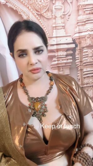 Poonam Jhawer Instagram - Keep in touch 🤪 part 2
I don’t chase connections that drain me. I choose peace.”
#PeaceOverPeople #PowerMoves #GlamLife #authenticliving #poonamjhawer #originalconten #originalvoice #motivationalquoteoftheday