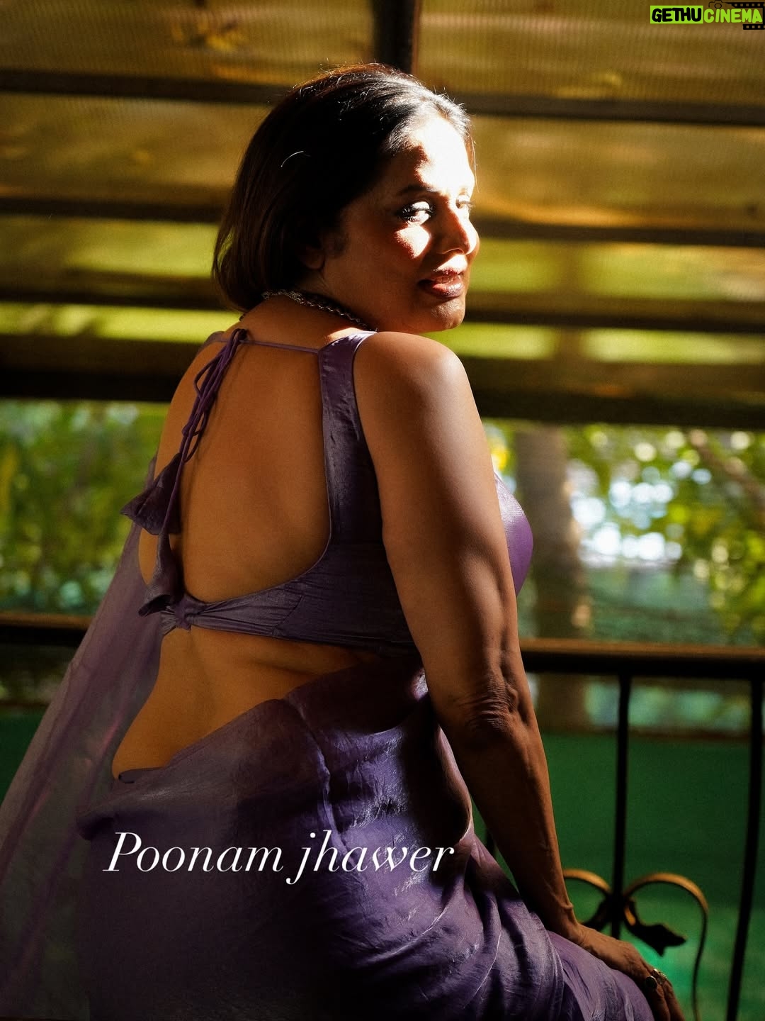 Poonam Jhawer - 5.1K Likes - Mere chand 🌔 

#beautifulphotography #photoofinstagram #instamood❤️ #stylish #classicphotos #classiclook #bollywoodactress #poonamjhawer