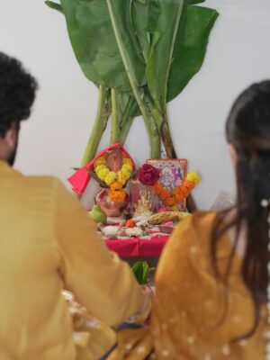 Prableen Kaur Bhomrah Instagram - Satyanarayan Katha for our new home🧿🧡
PKB’s outfit @kalkifashion
Rahul’s outfit @houseofkari.in