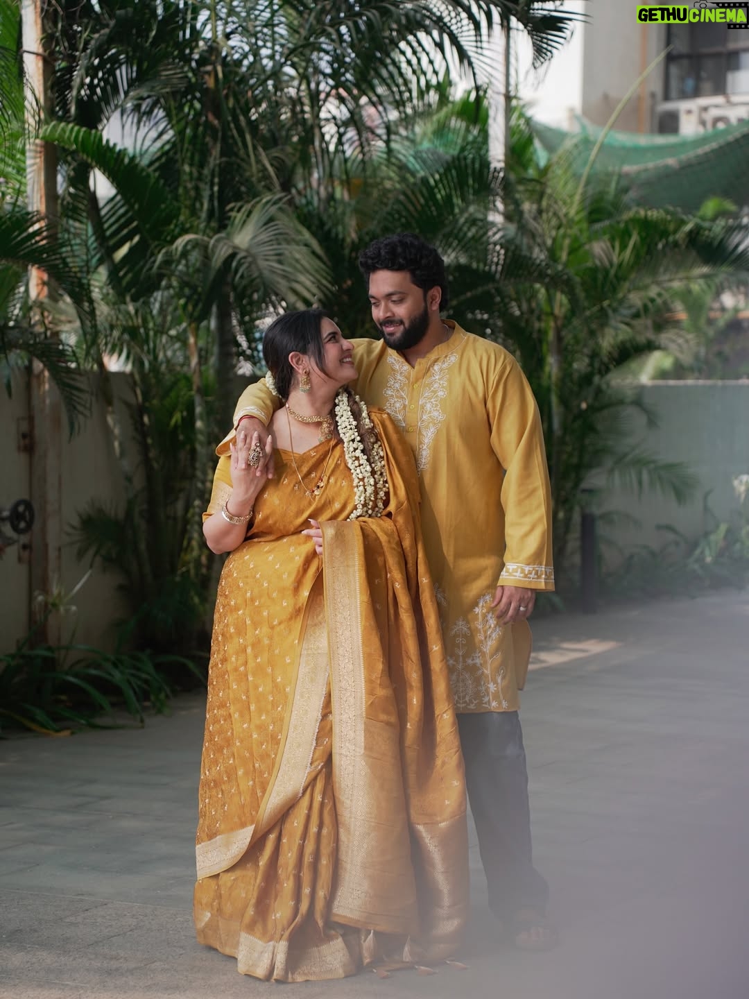 Prableen Kaur Bhomrah - 37.4K Likes - Satyanarayan Katha for our new home🧿🧡

PKB’s outfit @kalkifashion 
Rahul’s outfit @houseofkari.in