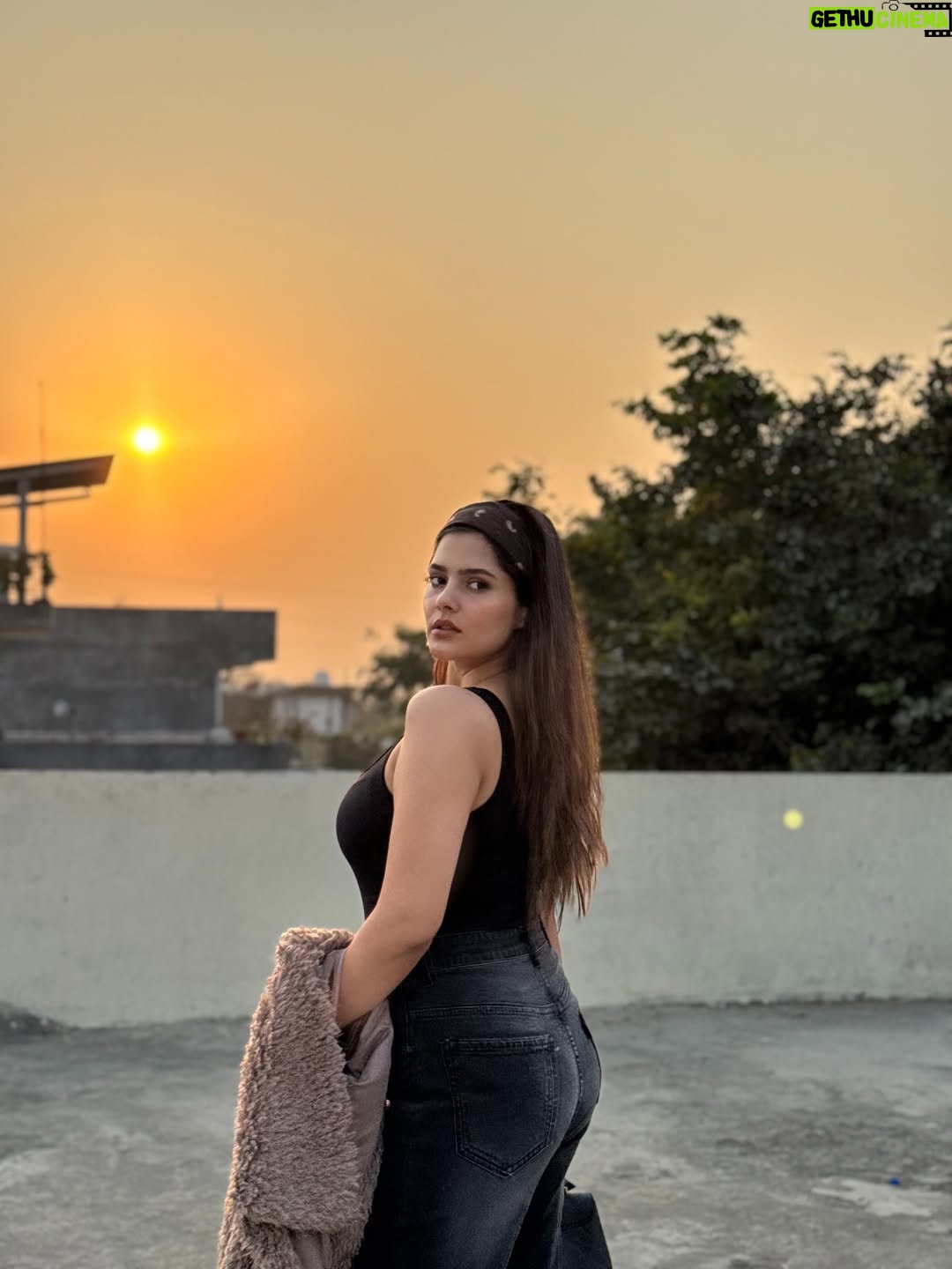 Pragati Tiwari - 244K Likes - Tetema..!!