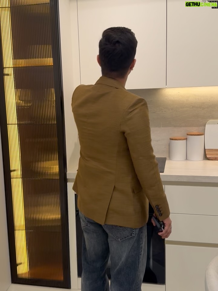 Pragati Tiwari - 632.2K Likes - Thank you for having us at the @danubeproperties today  @rizwan.sajan Such an inspiring day!! 

@themridul_  #themridul #mridul #danube #dubai