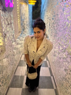 Pragati Tiwari Instagram - Hmmmm….✨