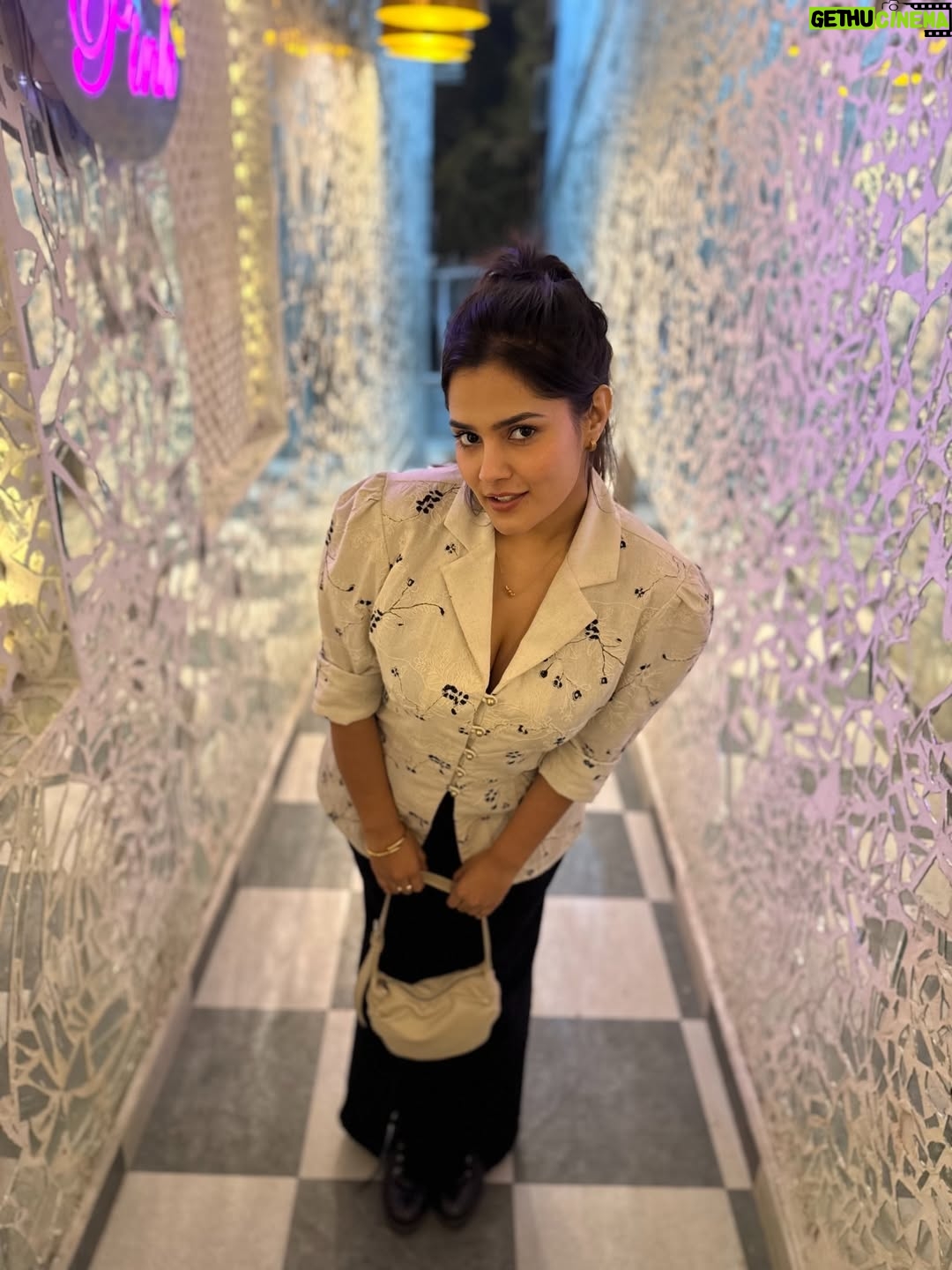 Pragati Tiwari - 233.7K Likes - Hmmmm….✨