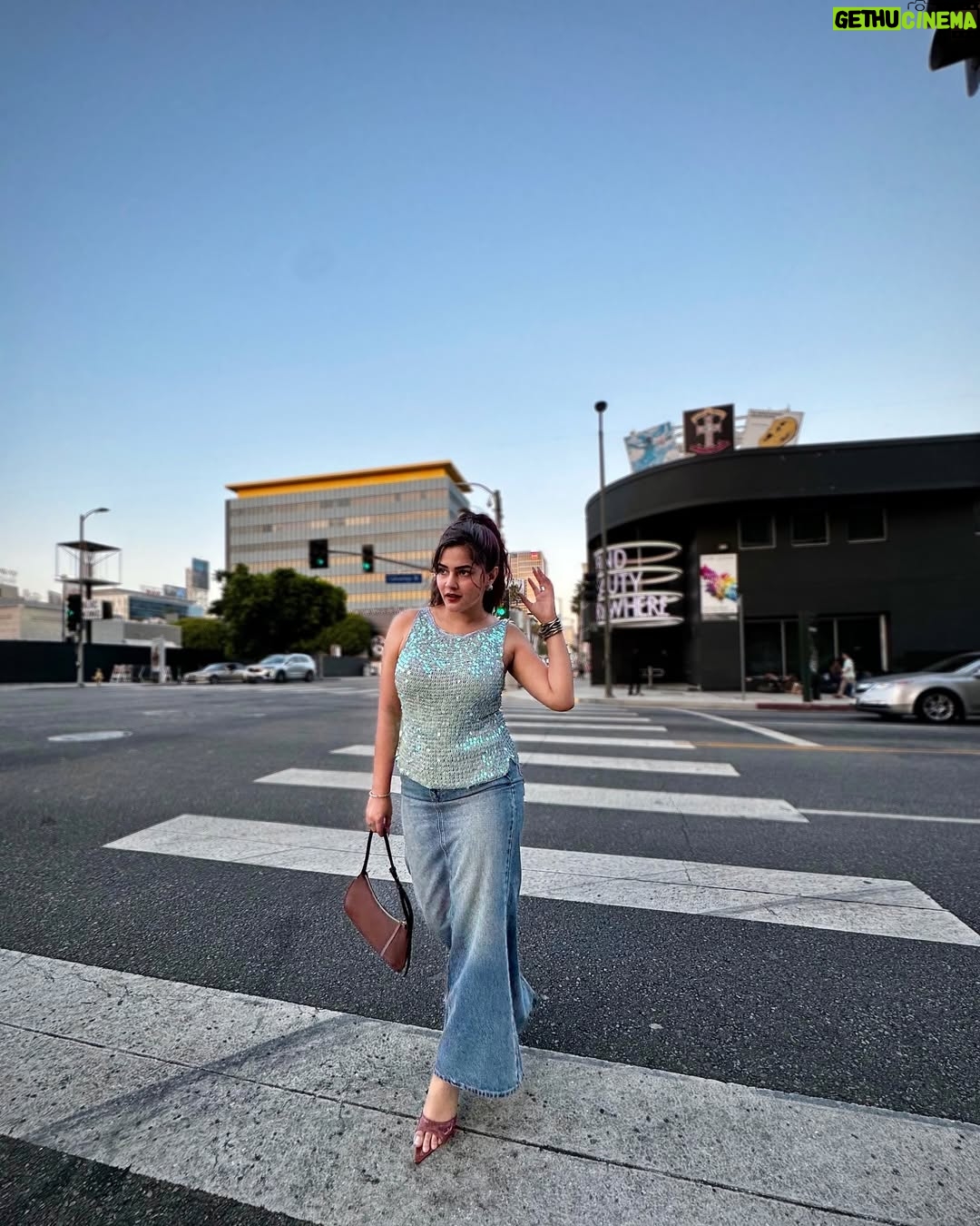 Pragati Tiwari - 148K Likes - Hey Shona 🩵

#losangeles #pragati #love