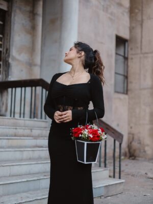 Pragati Tiwari Instagram - Roses with Rose!!
📸: @himanshukhurana1