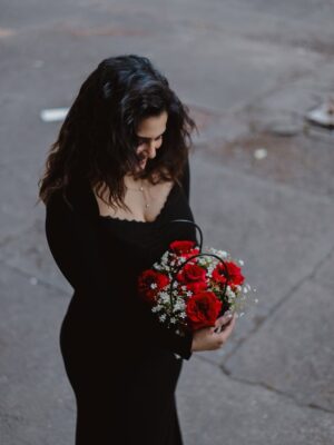 Pragati Tiwari Instagram - Roses with Rose!!
📸: @himanshukhurana1