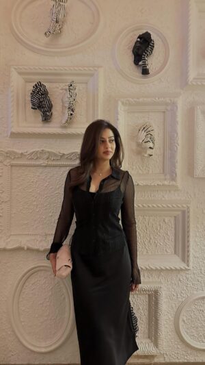 Pranjali Sing Instagram - back to black
.
.
.
.
.
.
#fyp #foryou #explorepage #pinterestaesthetic #pinterest